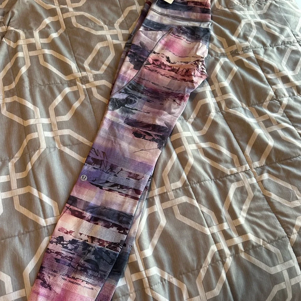 Lululemon Athletica Fast and Free Tights, NWT - Picture 3 of 3